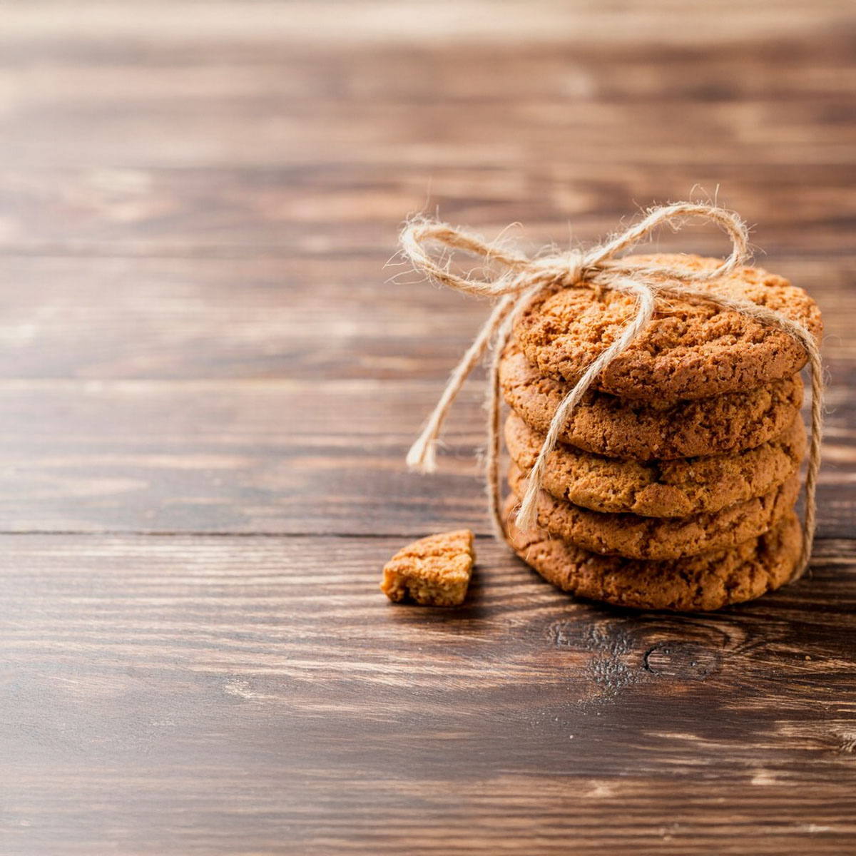 Anzac biscuit, low sugar Anzac recipe, anti-inflammatory Anzac biscuit, clean eating baking, heritage biscuits reimagined