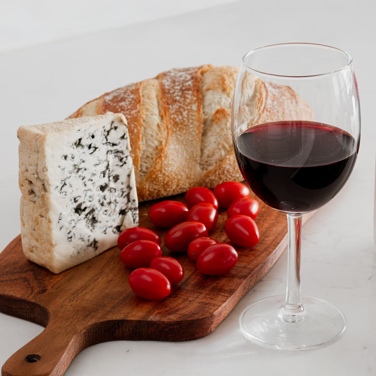 Calories in a Bottle of Wine: The Truth About What We Really Drink